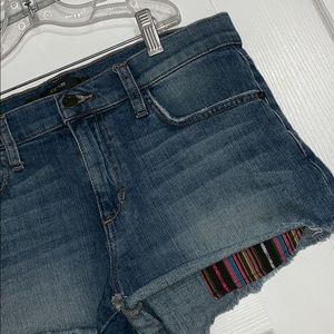 Joe’s Jeans Shorts w Fun Pockets!